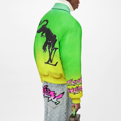 LOUIS VUITTON FW22 Gradient Logo Green Pilot Jacket Outerwear. 1A9UJ2 Details for LOUIS VUITTON FW22 Gradient Logo Green Pilot Jacket Outerwear. 1A9UJ2