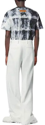 루이비통 FW22 모노그램 프린트 캐주얼 티셔츠 블루 남성용. 1AAGQ8 Shop 루이비통 FW22 모노그램 프린트 캐주얼 티셔츠 블루 남성용. 1AAGQ8