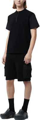 LOUIS VUITTON FW23 Black Half-Zip Crewneck T-Shirt 1ABJ18 Lookbook LOUIS VUITTON FW23 Black Half-Zip Crewneck T-Shirt 1ABJ18