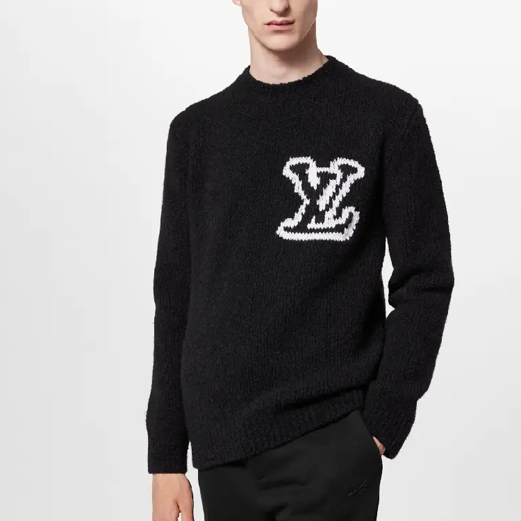 Sizing LOUIS VUITTON FW23 Baju Crewneck Hitam Logo Sulaman. 1AF333