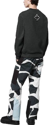 路易威登 FW23 深灰色標誌印花針織圓領長袖毛衣 1AFAZG Purchase 路易威登 FW23 深灰色標誌印花針織圓領長袖毛衣 1AFAZG