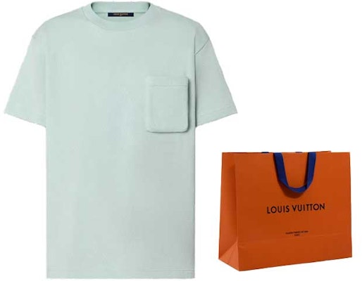 LOUIS VUITTON FW23 Green Solid Pocket Crewneck Casual T-Shirt. 1ABIXC Sizing LOUIS VUITTON FW23 Green Solid Pocket Crewneck Casual T-Shirt. 1ABIXC