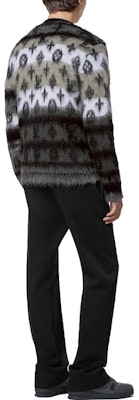 LOUIS VUITTON FW23 Black V-Neck Logo Knit Cardigan Long Sleeve Sweater 1AF342 Purchase LOUIS VUITTON FW23 Black V-Neck Logo Knit Cardigan Long Sleeve Sweater 1AF342