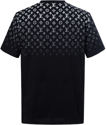 Louis Vuitton FW23 Gradient Logo Print Crewneck T-Shirt Black Mens. 1AFBB4 Lookbook Louis Vuitton FW23 Gradient Logo Print Crewneck T-Shirt Black Mens. 1AFBB4