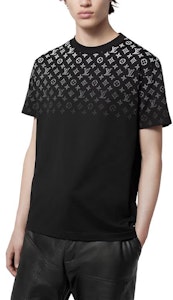 Louis Vuitton FW23 Kaos Crewneck Logo Gradient Hitam Pria. 1AFBB4 Details for Louis Vuitton FW23 Kaos Crewneck Logo Gradient Hitam Pria. 1AFBB4