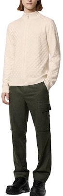 루이비통 FW23 아이보리 화이트 니트 지퍼 캐주얼 긴팔 스웨터 1AF520 Lookbook 루이비통 FW23 아이보리 화이트 니트 지퍼 캐주얼 긴팔 스웨터 1AF520