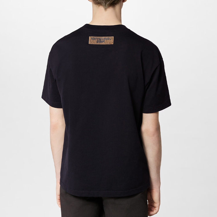 Details for LOUIS VUITTON FW23 Kaos Crewneck Hitam Bordir Logo dan Manik-Manik 1ABYKQ
