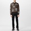 Lookbook LOUIS VUITTON FW23 Logo Graffiti Knit Crewneck Coklat Lengan Panjang. 1ABXYW