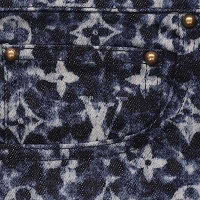 LOUIS VUITTON FW23 Logo Print Split Hem Denim Jeans Blue . 1ABJMN Sizing LOUIS VUITTON FW23 Logo Print Split Hem Denim Jeans Blue . 1ABJMN