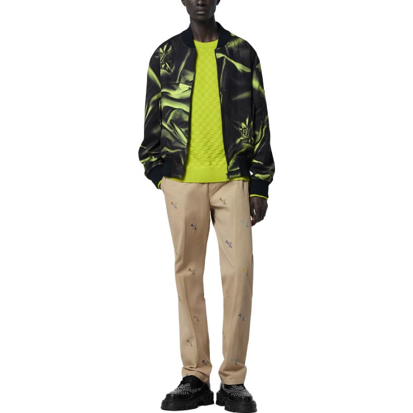 Lookbook LOUIS VUITTON FW23 Jaket Lengan Panjang Logo - Fennel Green 1ABJGY