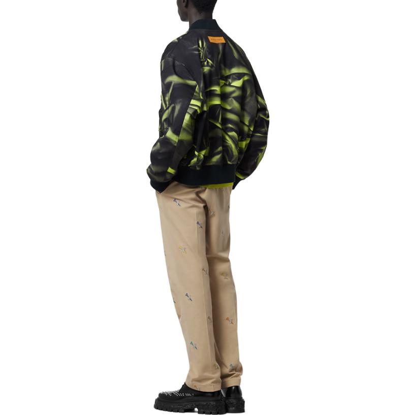 Shop LOUIS VUITTON FW23 Jaket Lengan Panjang Logo - Fennel Green 1ABJGY