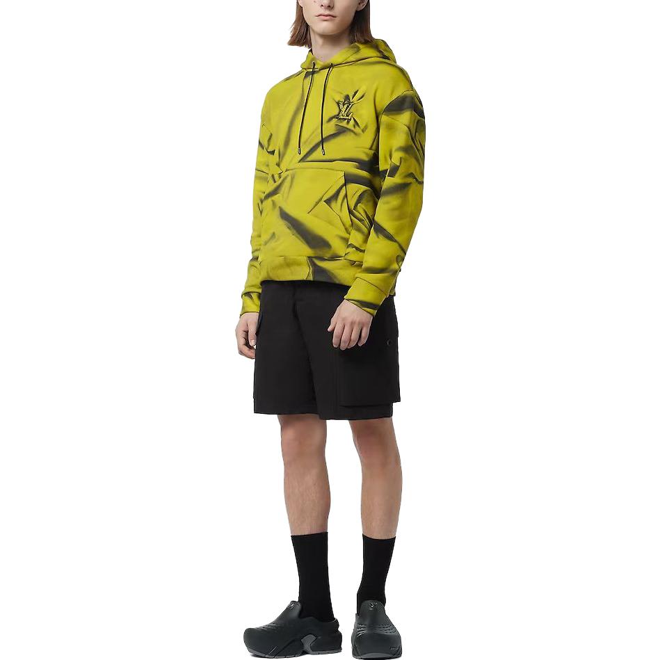 Shop ルイヴィトン FW23 ロゴスプレー エフェクト パーカー アニスグリーン. 1ABJF6