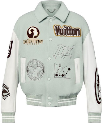 LOUIS VUITTON FW23 Jaket Besbol Hijau Monogram Cetakan Warna. 1ABZJP Order LOUIS VUITTON FW23 Jaket Besbol Hijau Monogram Cetakan Warna. 1ABZJP