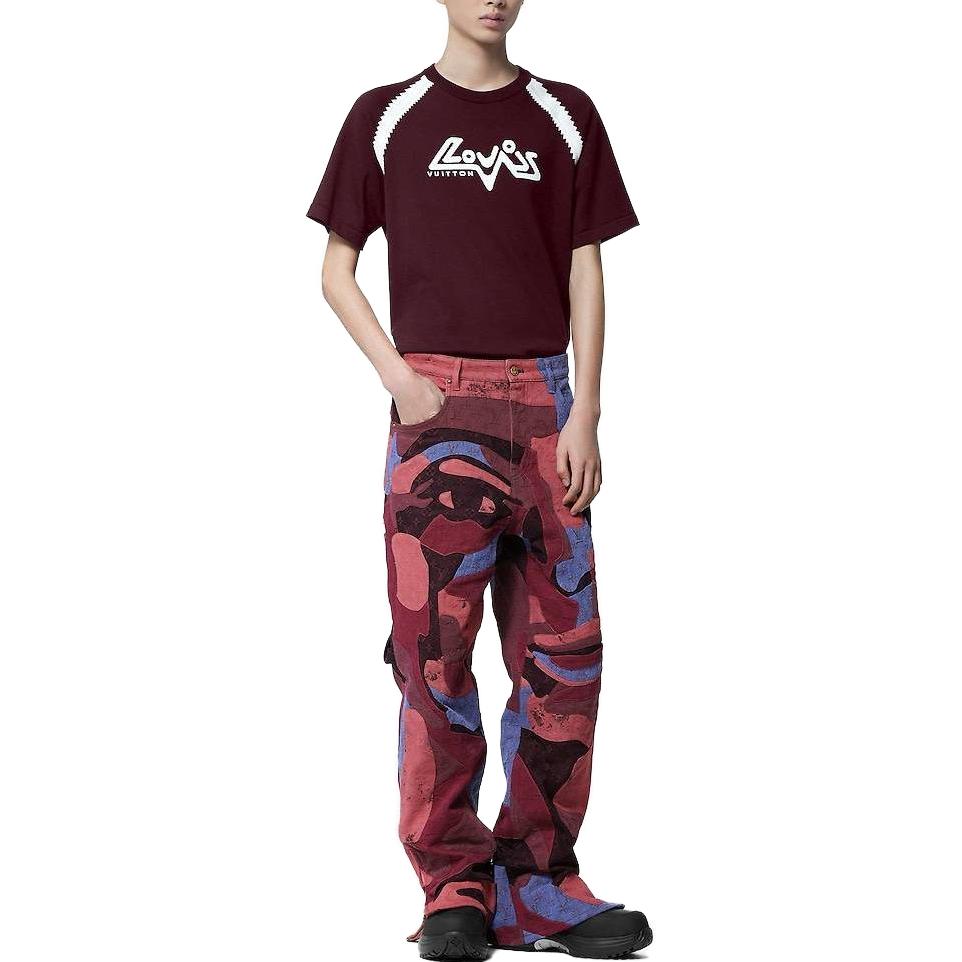 Purchase LOUIS VUITTON FW23 Kaos Monogram Lengan Pendek Merah Coklat Pria. 1ABXXB