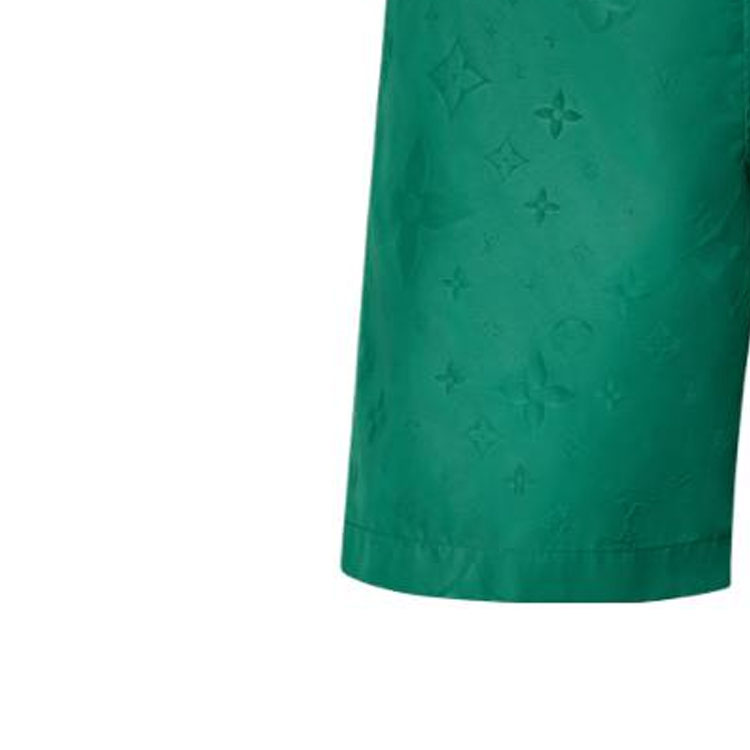 Sizing LOUIS VUITTON FW23 Celana Pendek Longgar Hijau Logo Timbul Kasual. 1ABJG3