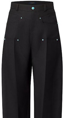 Pantalones Cargo Negros LOUIS VUITTON FW24 con Cremalleras y Tachuelas. 1AFWR0 Sizing Pantalones Cargo Negros LOUIS VUITTON FW24 con Cremalleras y Tachuelas. 1AFWR0