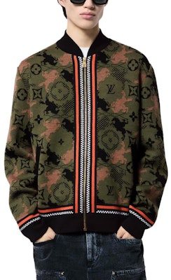 LOUIS VUITTON FW24 Green Logo Jacquard Pattern Bomber Jacket. 1AFXSF Purchase LOUIS VUITTON FW24 Green Logo Jacquard Pattern Bomber Jacket. 1AFXSF