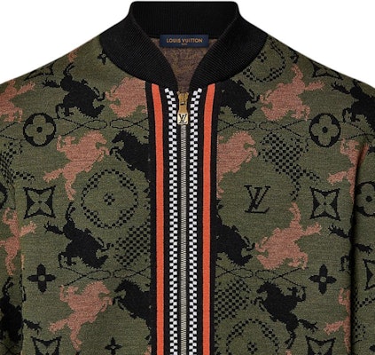 LOUIS VUITTON FW24 Green Logo Jacquard Pattern Bomber Jacket. 1AFXSF Sizing LOUIS VUITTON FW24 Green Logo Jacquard Pattern Bomber Jacket. 1AFXSF