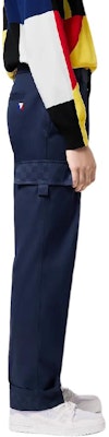 루이비통 FW24 네이비 블루 스트레이트 레그 카고팬츠 아메리카스컵. 1AFVQ7 Details for 루이비통 FW24 네이비 블루 스트레이트 레그 카고팬츠 아메리카스컵. 1AFVQ7