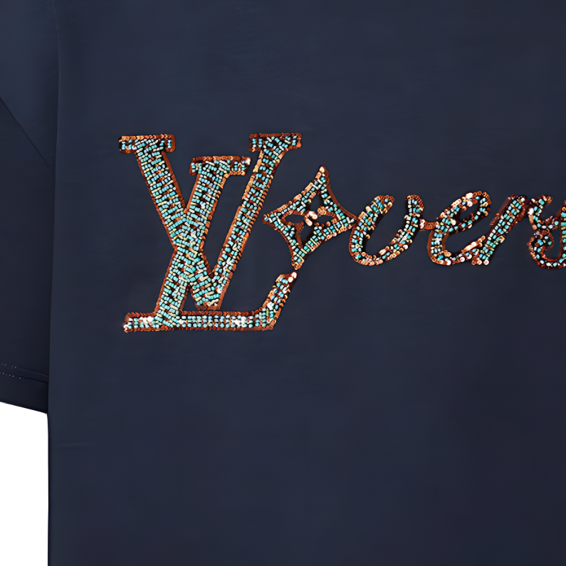 LOUIS VUITTON FW24 Logo Print Navy Blue Crewneck Short Sleeve T-Shirt 1AGHXS 圖 8