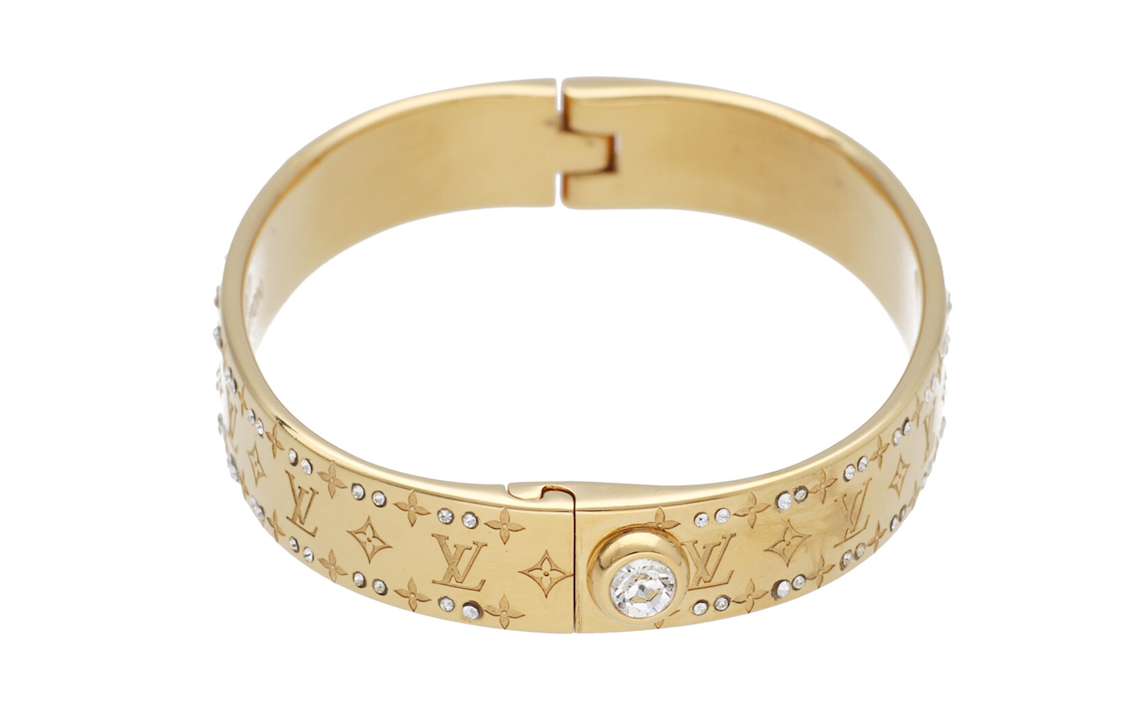 Lookbook 루이비통 골드 크리스탈 각인 팔찌 유니섹스 M64860
