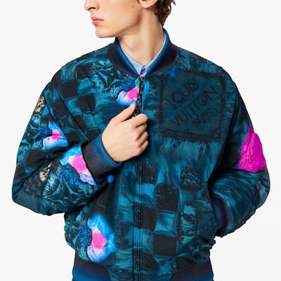 ルイ・ヴィトン グラデーション モノグラム パイロット ジップジャケット ブルー 1A8WTJ Purchase ルイ・ヴィトン グラデーション モノグラム パイロット ジップジャケット ブルー 1A8WTJ