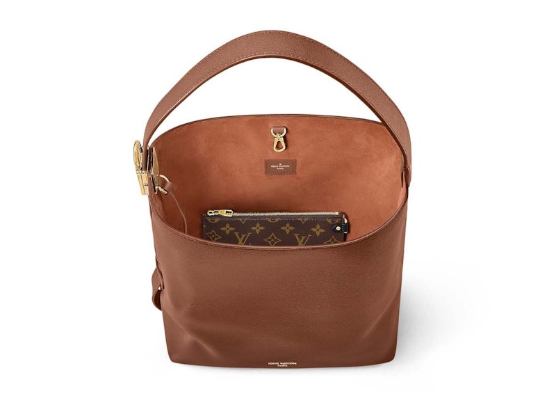 Order Louis Vuitton Hobo Low Key MM Cognac untuk Wanita