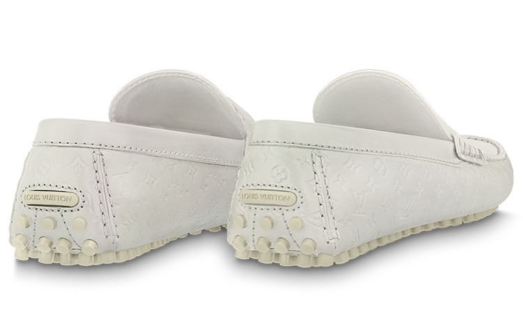 Lookbook Louis Vuitton Hockenheim Moccasin Shoes 'White Minimonogram' 1ABM3T