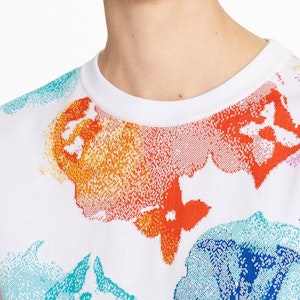 LOUIS VUITTON Kaos Kerah Bulat Motif Bunga Logo Tinta. 1A8QWA Details for LOUIS VUITTON Kaos Kerah Bulat Motif Bunga Logo Tinta. 1A8QWA