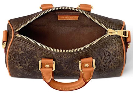 루이비통 쁘띠 킵올 모노그램 더스트백 (25)
Order 루이비통 쁘띠 킵올 모노그램 더스트백 (25)