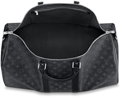 Louis Vuitton Keepall Bandouliere Monogram Eclipse 55 Hitam/Abu-Abu Lookbook Louis Vuitton Keepall Bandouliere Monogram Eclipse 55 Hitam/Abu-Abu
