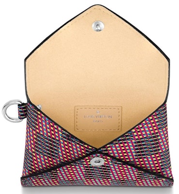 Louis Vuitton Kirigami Necklace Damier LV Pop Pink Lookbook Louis Vuitton Kirigami Necklace Damier LV Pop Pink
