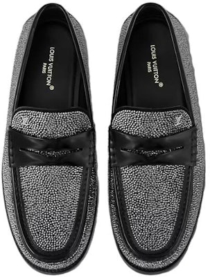 ルイ・ヴィトン 黒革ラウンドトゥローファー 1AC5OK Shop ルイ・ヴィトン 黒革ラウンドトゥローファー 1AC5OK