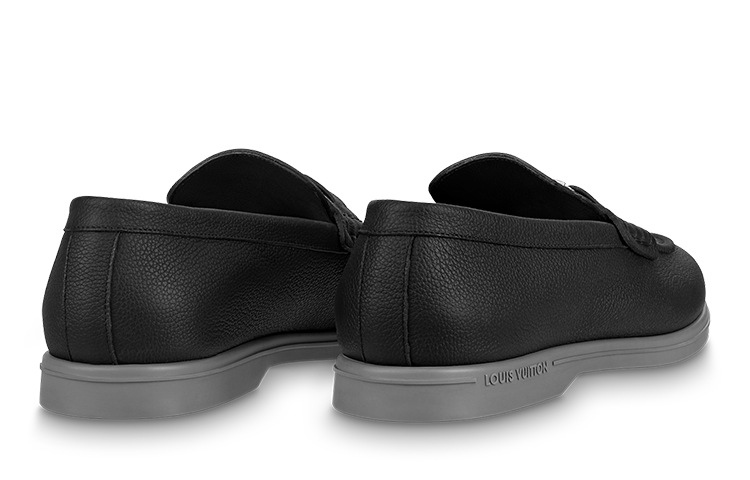 Lookbook Louis Vuitton Loafer ''Zwart Estate Slip-On'' 1A9Z6V