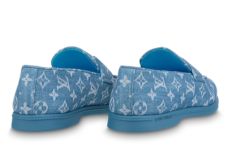 Shop ルイ・ヴィトン ブルーローファー 1ABFNN