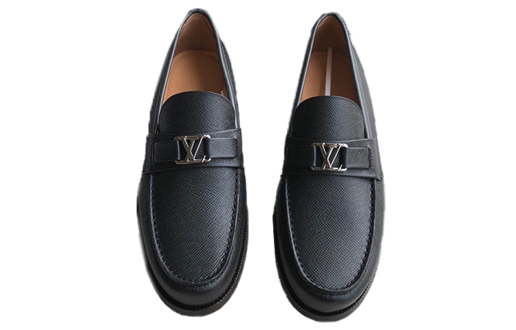 Lookbook 路易威登小牛皮休閒樂福鞋 黑色