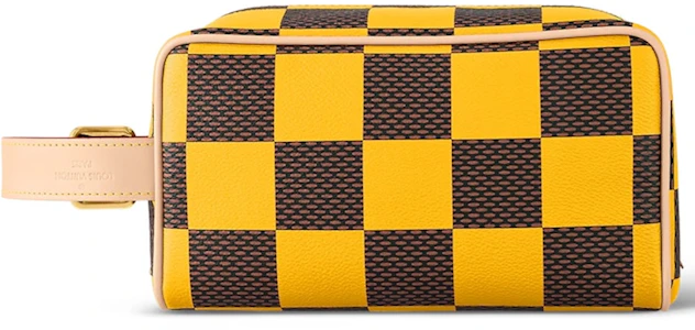 Louis Vuitton Locker Dopp Kit Damier Kuning Pop Buy Louis Vuitton Locker Dopp Kit Damier Kuning Pop