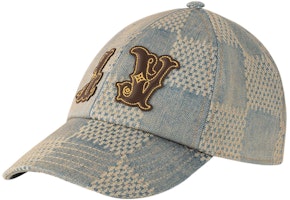 LOUIS VUITTON Logo Cotton Denim Blue Baseball Cap for Men. M7690L LOUIS VUITTON Logo Cotton Denim Blue Baseball Cap for Men. M7690L