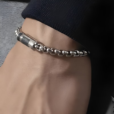 루이 비통 로고 쿠반 체인 메탈 팔찌 실버 M63107 Purchase 루이 비통 로고 쿠반 체인 메탈 팔찌 실버 M63107