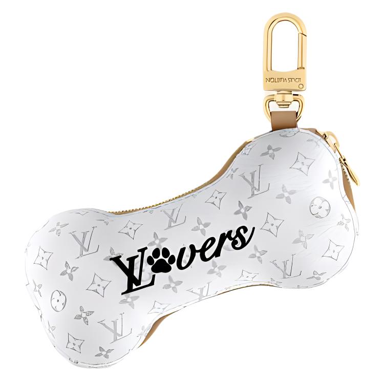LOUIS VUITTON Logo Design Metal Canvas Keychain Unisex Couple White. M02285