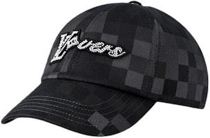 LOUIS VUITTON Logo Embellished Black Cotton Cap Unisex Style. M5016M LOUIS VUITTON Logo Embellished Black Cotton Cap Unisex Style. M5016M