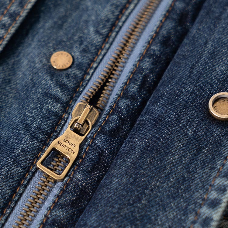 Sizing LOUIS VUITTON 男士深藍Logo壓紋丹寧外套 休閒工作服 1ABJ75