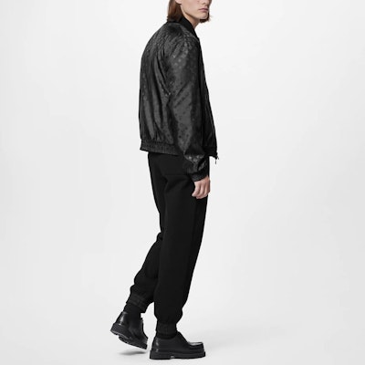 路易威登Logo印花可翻轉拉鍊外套黑色外套 1AAT6Q Details for 路易威登Logo印花可翻轉拉鍊外套黑色外套 1AAT6Q