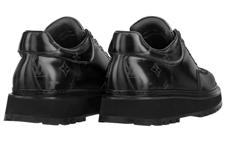 Shop Louis Vuitton Baskets Basses ''Cuir Noir'' 1A8FTJ