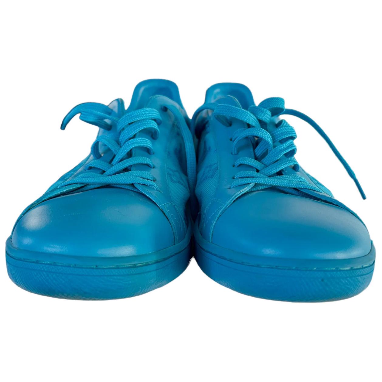 Shop Louis Vuitton Luxembourg Sepatu 'Teal Logo Monogram' 1A7QYV