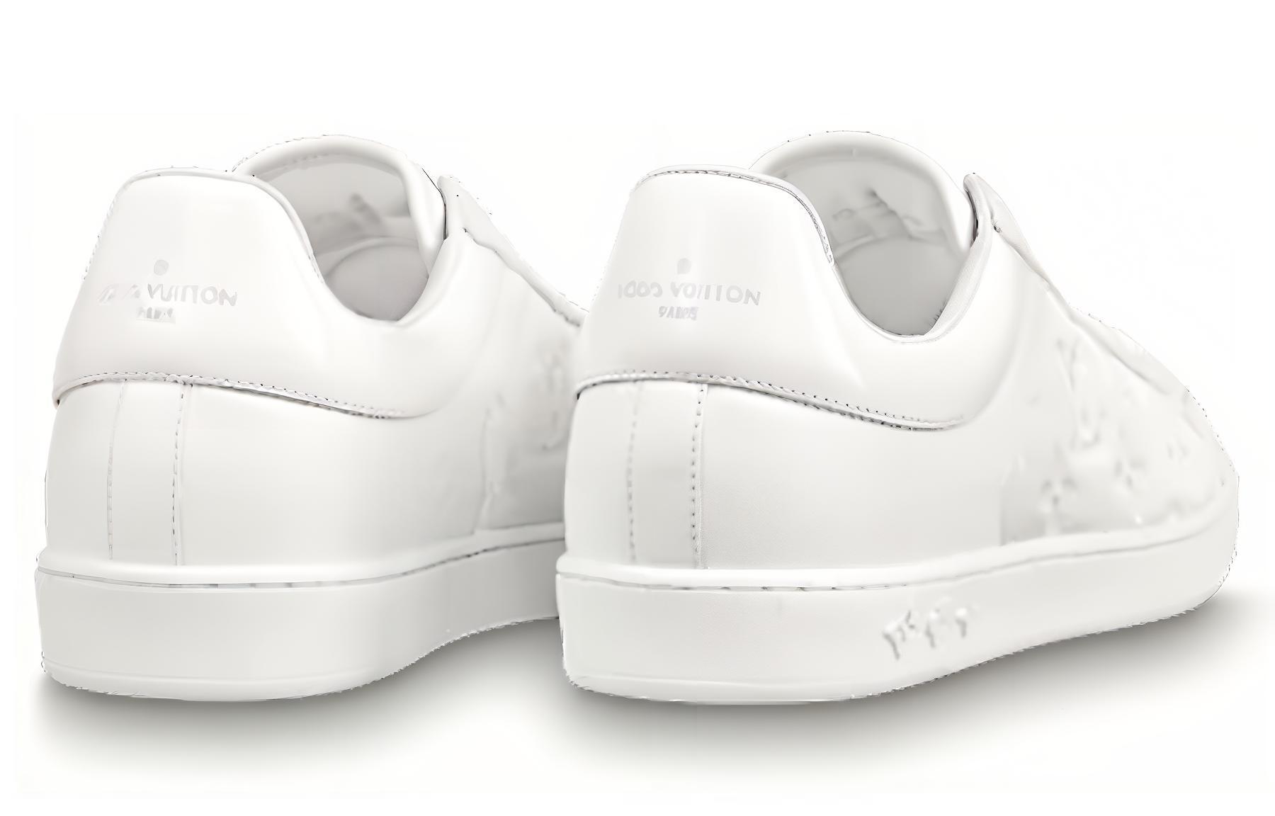 Shop Louis Vuitton Luxembourg Sneakers 'Putih Monogram dengan Logo Warna-warni' 1A8J0W