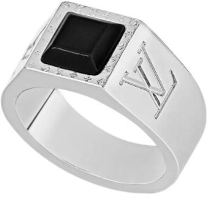 루이 비통 LV 각인 오닉스 스탬프 남성용 메탈 반지 M00698 Lookbook 루이 비통 LV 각인 오닉스 스탬프 남성용 메탈 반지 M00698