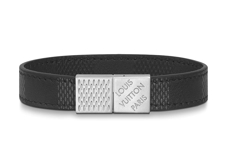 LOUIS VUITTON LV Pull It Reversible Metal Bracelet Silver/Black M6178D