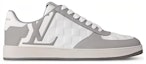 Lookbook Louis Vuitton LV Rivoli Sneaker 'Putih Kelabu' 1ACDWO