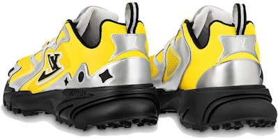 루이비통 LV 러너 태틱 스니커즈 '옐로우 실버' 1AA3A6 Lookbook 루이비통 LV 러너 태틱 스니커즈 '옐로우 실버' 1AA3A6